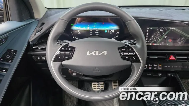 Kia Niro New — Фото автомобиля 19