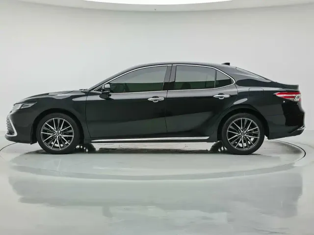 Toyota Camry — Фото автомобиля 12