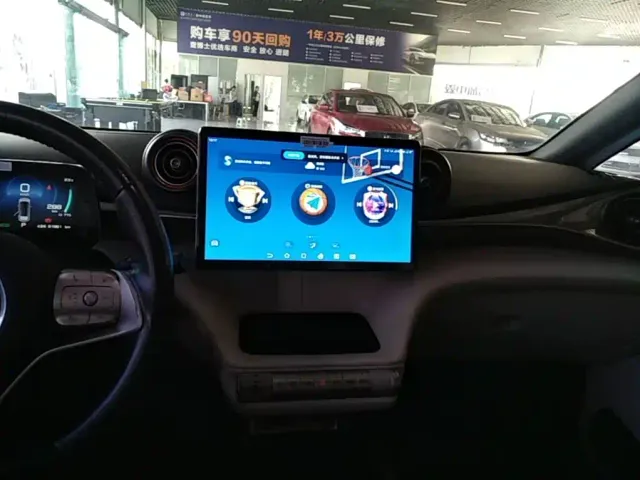 BYD Dolphin — Фото автомобиля 12