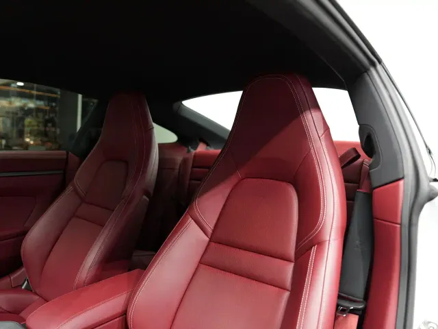 Porsche 911 — Фото автомобиля 28