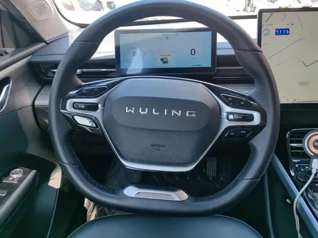 Wuling Starlight — Фото автомобиля 15