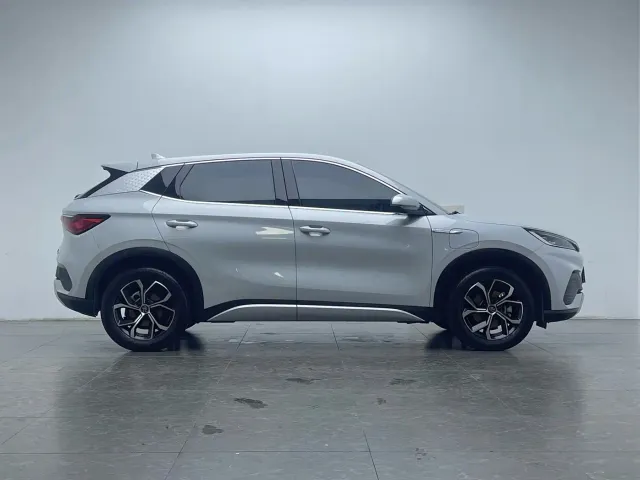 BYD Yuan PLUS — Фото автомобиля 9