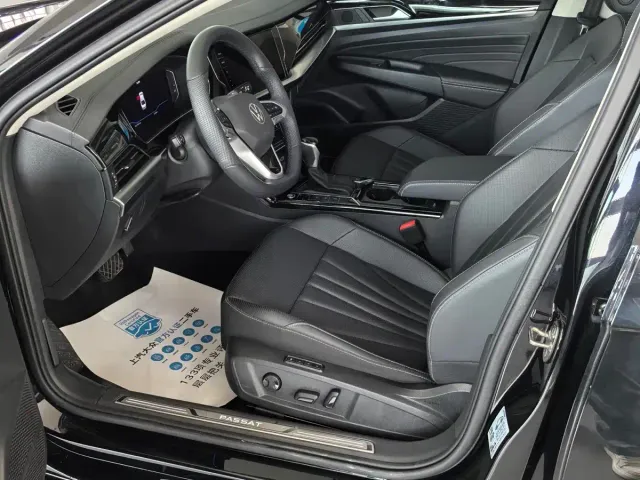 Volkswagen Passat 2024 380TSI Starlight Dragon Glory Edition — Фото автомобиля 5