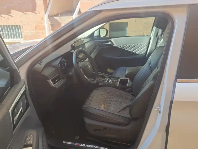 Mitsubishi Outlander — Фото автомобиля 9