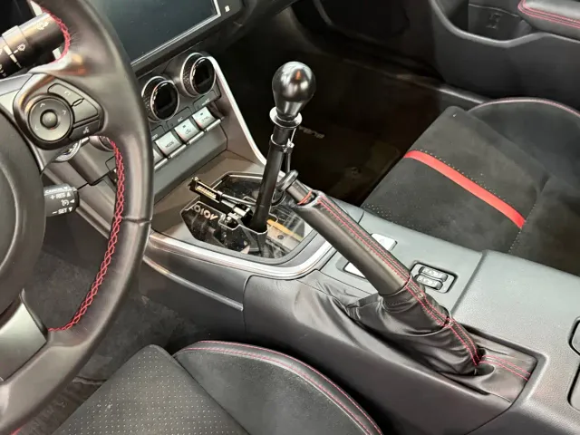 Subaru BRZ — Фото автомобиля 10