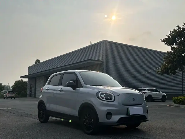 Leapmotor T03 — Фото автомобиля 2