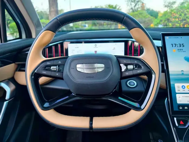 Geely Boyue L — Фото автомобиля 8