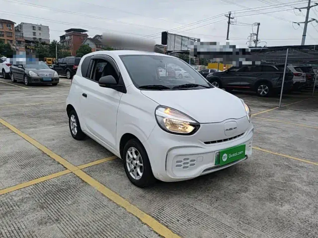 Roewe Clever — Фото автомобиля 3
