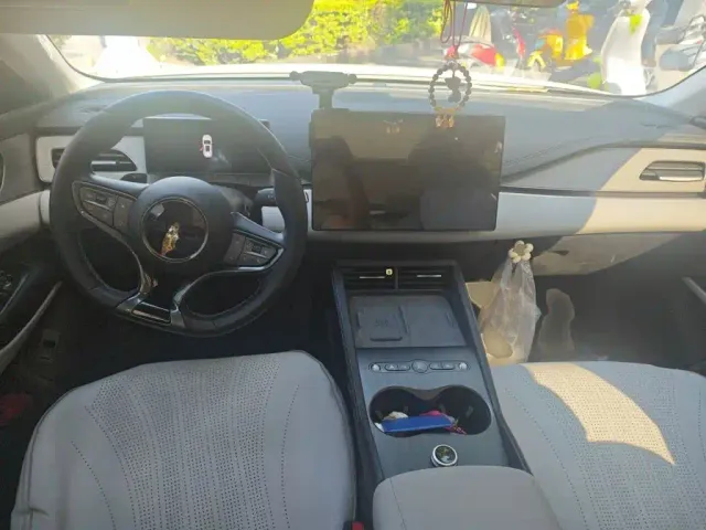 BYD Seal 06 DM-i Touring — Фото автомобиля 12