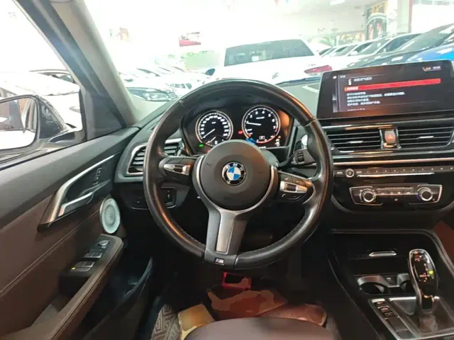 BMW 1 Series — Фото автомобиля 10