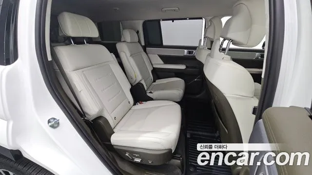 Hyundai Santafe Santa Fe (MX5) Бензин 2.5T 4WD — Фото автомобиля 18