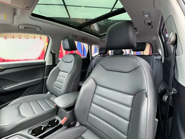 Volkswagen Tharu — Фото автомобиля 9