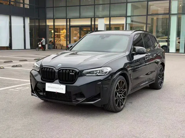 Фотография автомобиля — BMW X3 M
