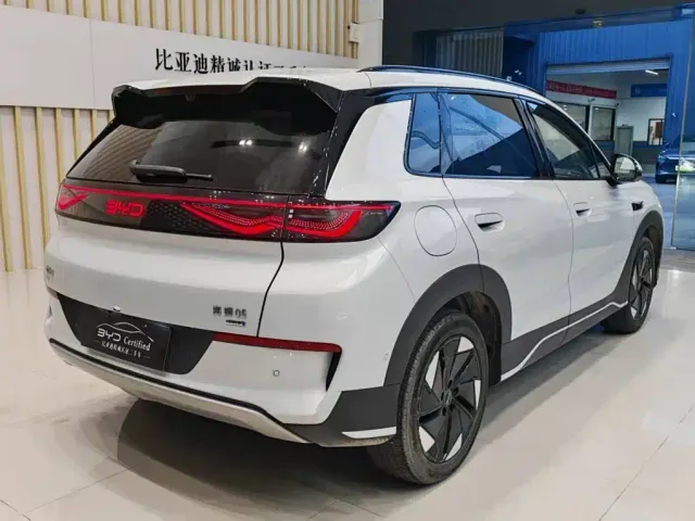 BYD Sealion 05 EV — Фото автомобиля 12