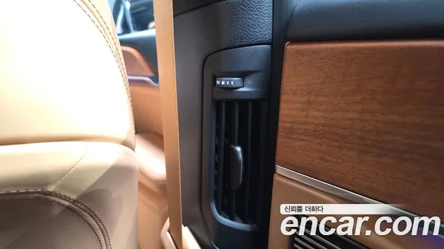 Jeep Cherokee Grand Cherokee(WL) L 3.6 Summit Reserve — Фото автомобиля 25