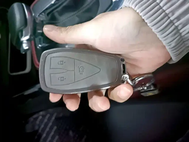 Changan Oushang X5 — Фото автомобиля 8