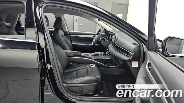 Hyundai Grandeur Premium — Фото автомобиля 12