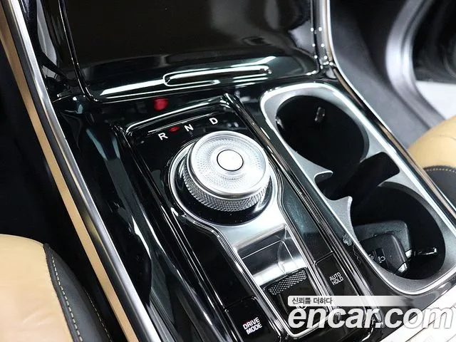 Kia Carnival Generation 4 — Фото автомобиля 11