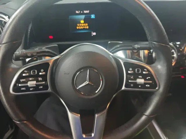 Mercedes-Benz GLB-Class — Фото автомобиля 15