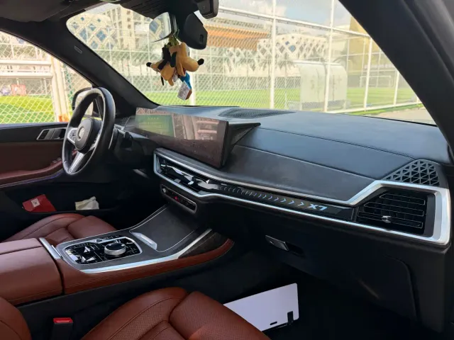 BMW X7 — Фото автомобиля 11