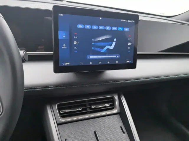 BYD Qin L — Фото автомобиля 12