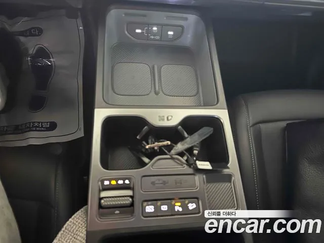 Kia Tasman Tasman 2.5T Бензин 4WD — Фото автомобиля 9