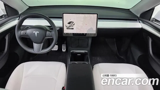 Tesla Model Y — Фото автомобиля 9