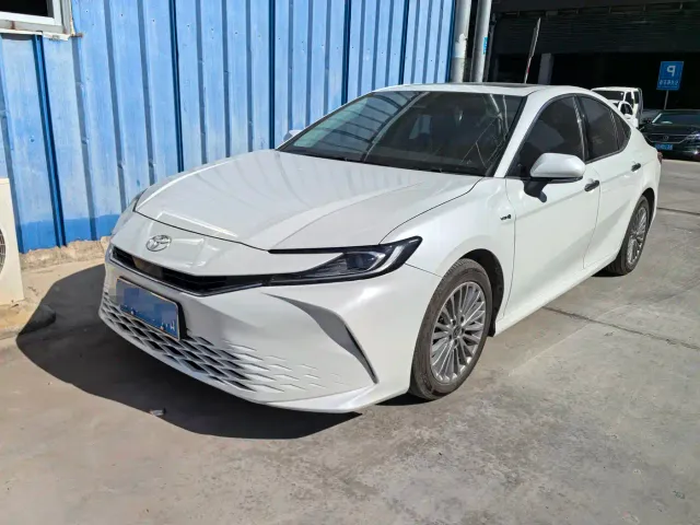 Фотография автомобиля — Toyota Camry
