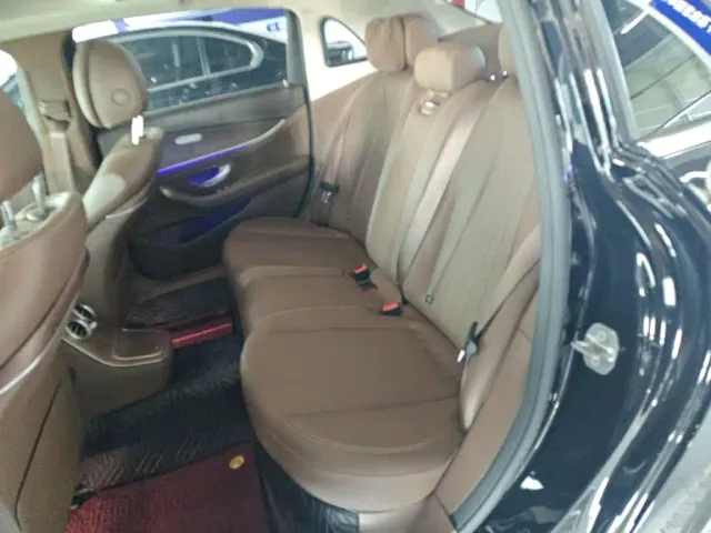 Mercedes-Benz E-Class — Фото автомобиля 15