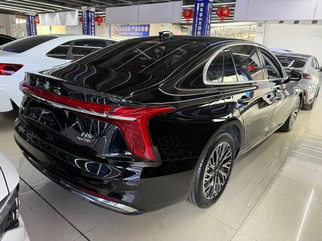 Hongqi H5 — Фото автомобиля 4