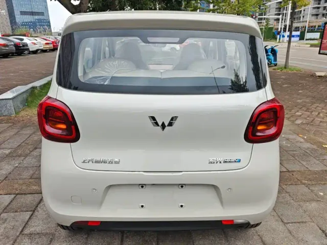 Wuling Hongguang Mini EV — Фото автомобиля 5