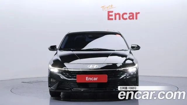Hyundai AVANTE Новый Avante (CN7) — Фото автомобиля 3