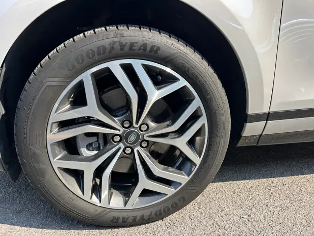 Land Rover Range Rover Evoque — Фото автомобиля 29