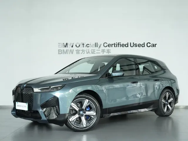 Фотография автомобиля — BMW iX