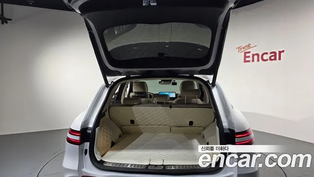 Genesis GV70 — Фото автомобиля 25