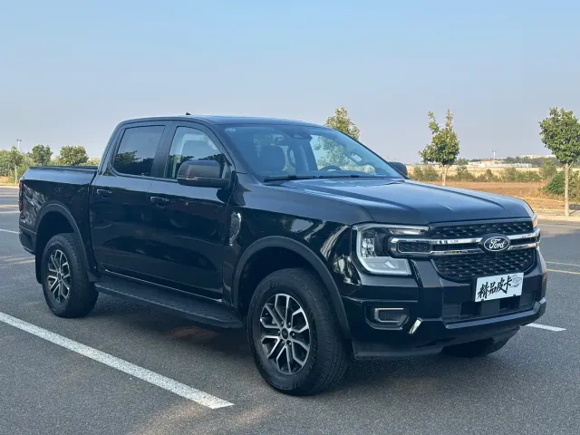 Ford Ranger — Фото автомобиля 3