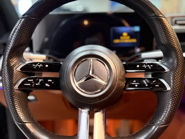 Mercedes-Benz S-Class — Фото автомобиля 11