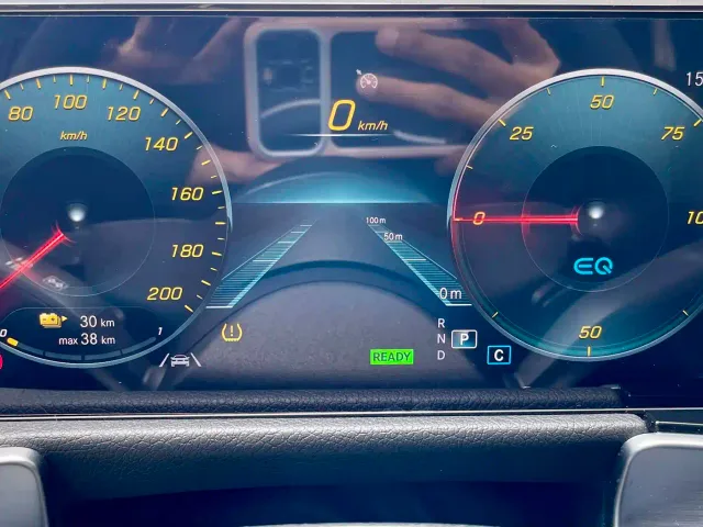Mercedes-Benz EQB — Фото автомобиля 16