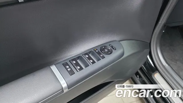 Hyundai Grandeur GN7 — Фото автомобиля 27