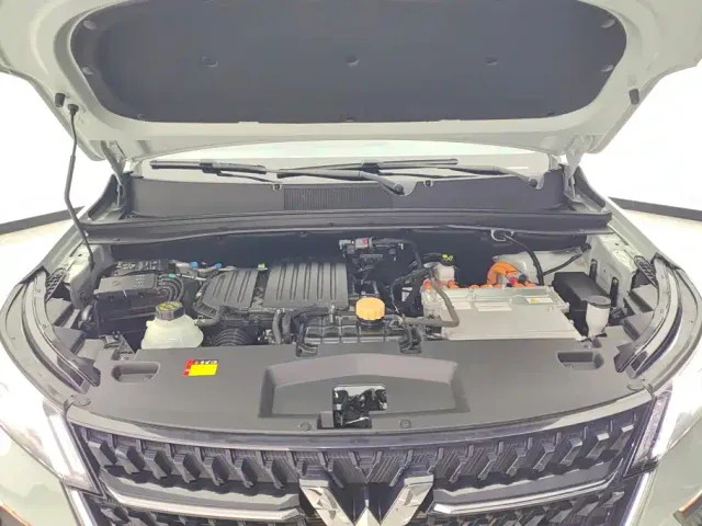 Wuling Asta — Фото автомобиля 10