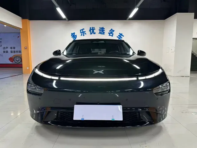 Xpeng P7 — Фото автомобиля 2