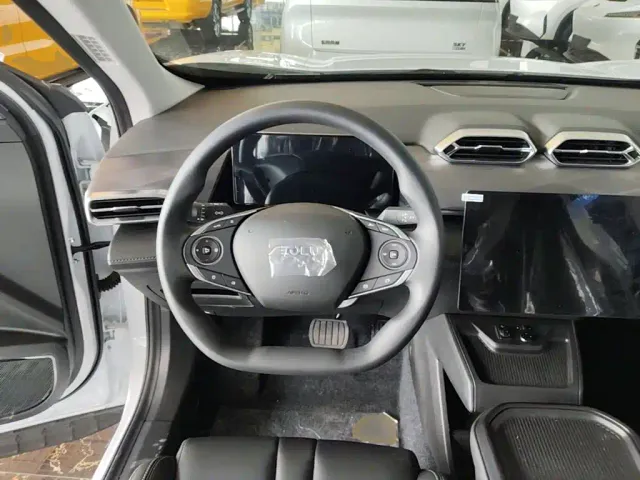 Dongfeng SKY EV01 — Фото автомобиля 10