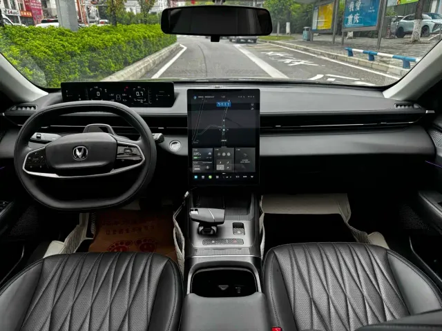 Changan Lamore — Фото автомобиля 13