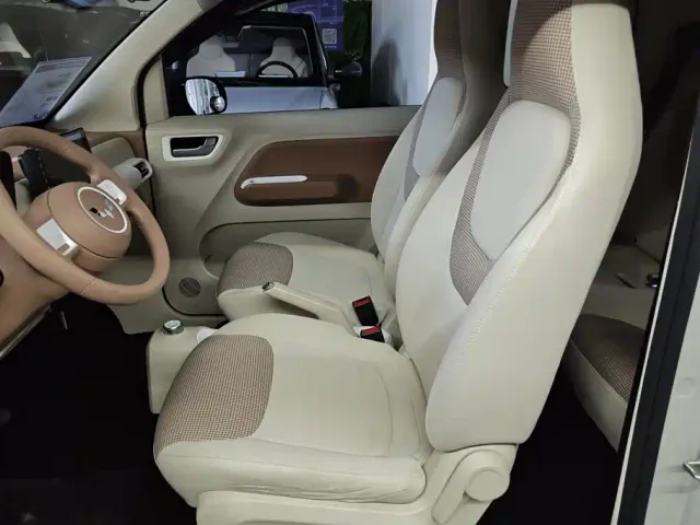 Wuling Hongguang Mini EV — Фото автомобиля 9