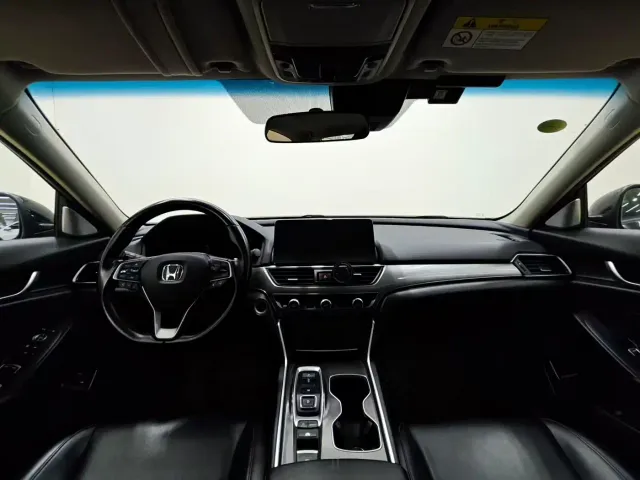 Honda Accord — Фото автомобиля 8