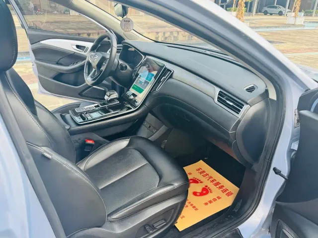 Roewe Feifan ER6 — Фото автомобиля 8