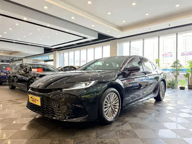 Фотография автомобиля — Toyota Camry