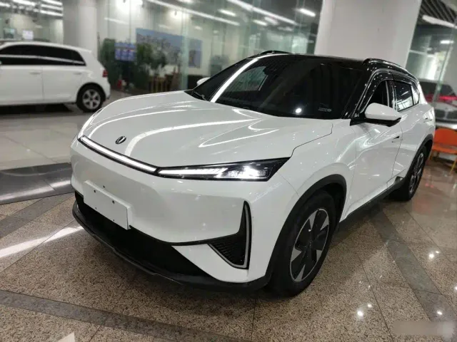 Фотография автомобиля — Dongfeng Fengshen L7