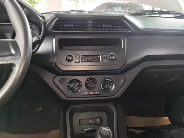 Wuling Hongguang — Фото автомобиля 12