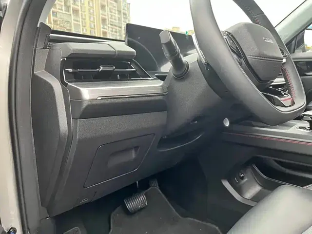 Changan Z6 — Фото автомобиля 7